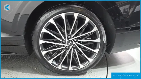 HYUNDAI GRANDEUR 2,5 GASOLINE 2WD