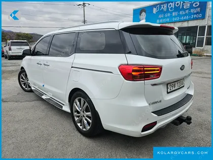 KIA CARNIVAL 7-SEATER LIMOUSINE