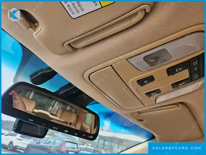 KIA CARNIVAL 7-SEATER LIMOUSINE