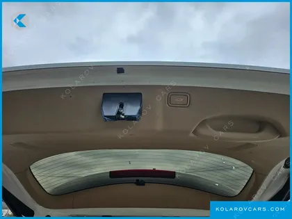 KIA CARNIVAL 7-SEATER LIMOUSINE