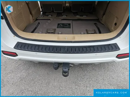 KIA CARNIVAL 7-SEATER LIMOUSINE