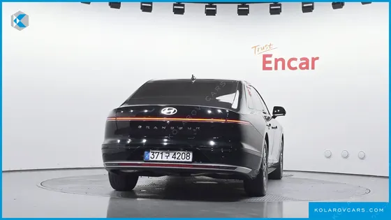 HYUNDAI GRANDEUR 2,5 GASOLINE 2WD