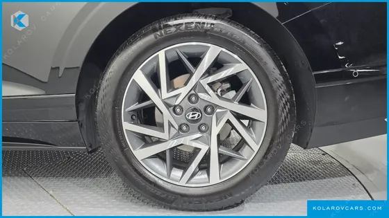 HYUNDAI GRANDEUR 2,5 GASOLINE 2WD