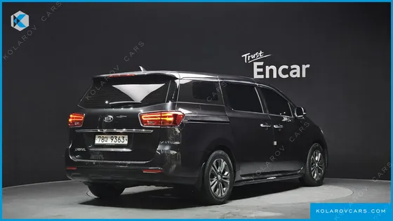 KIA CARNIVAL 11-SEATER DELUXE
