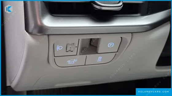 HYUNDAI GRANDEUR 2,5 GASOLINE 2WD