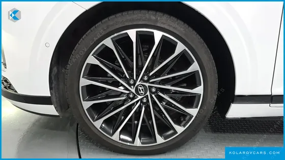 HYUNDAI GRANDEUR CALLIGRAPHY