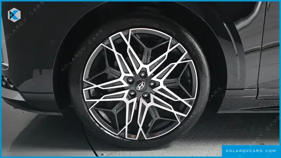 HYUNDAI GRANDEUR EXCLUSIVE