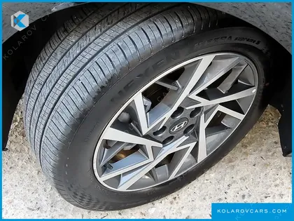 HYUNDAI GRANDEUR 2,5 GASOLINE 2WD