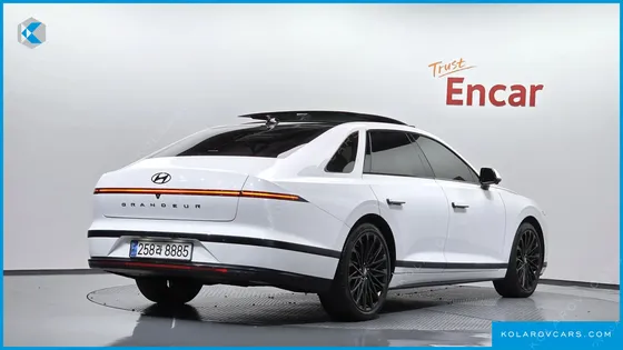 HYUNDAI GRANDEUR CALLIGRAPHY