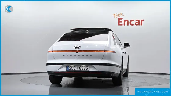 HYUNDAI GRANDEUR CALLIGRAPHY
