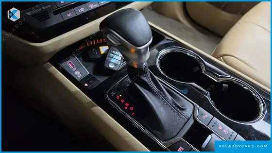 KIA CARNIVAL 9-SEATER NOBLESSE SPECIAL