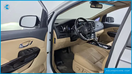 KIA CARNIVAL 9-SEATER NOBLESSE SPECIAL