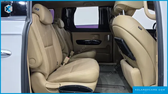 KIA CARNIVAL 9-SEATER NOBLESSE SPECIAL