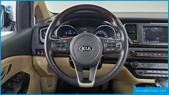 KIA CARNIVAL 9-SEATER NOBLESSE SPECIAL