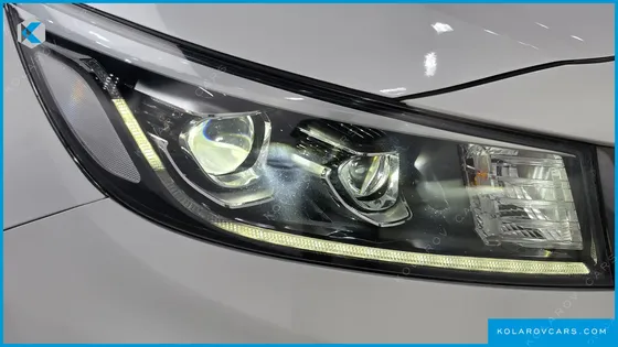 KIA CARNIVAL 9-SEATER NOBLESSE SPECIAL