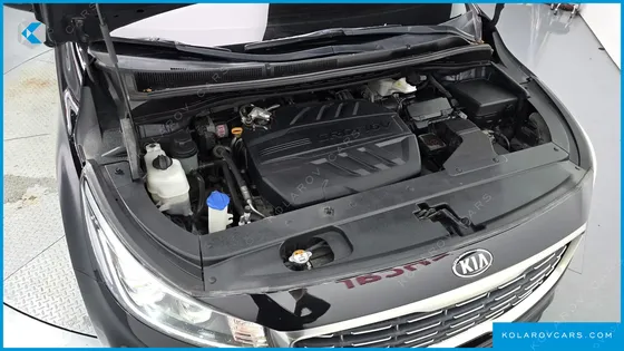 KIA CARNIVAL 9-SEATER NOBLESSE