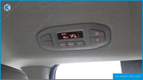 KIA CARNIVAL 9-SEATER NOBLESSE