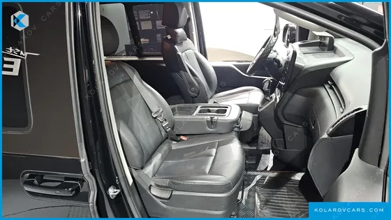 HYUNDAI STARIA TOURER 9-SEATER