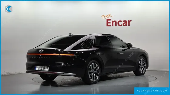 HYUNDAI GRANDEUR PREMIUM
