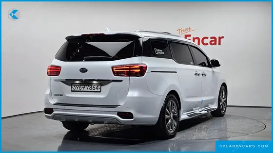 KIA CARNIVAL 9-SEATER PRSTIGE