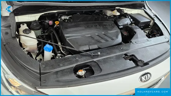 KIA CARNIVAL 9-SEATER PRSTIGE