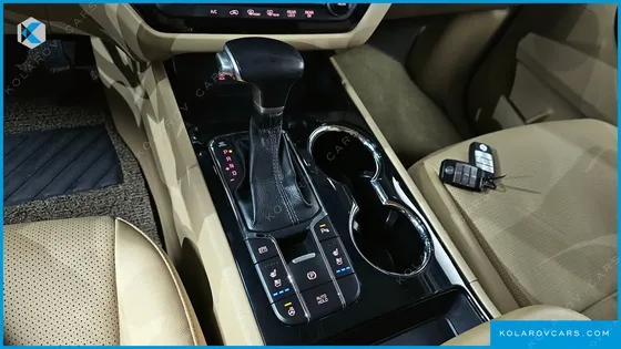 KIA CARNIVAL 9-SEATER PRSTIGE
