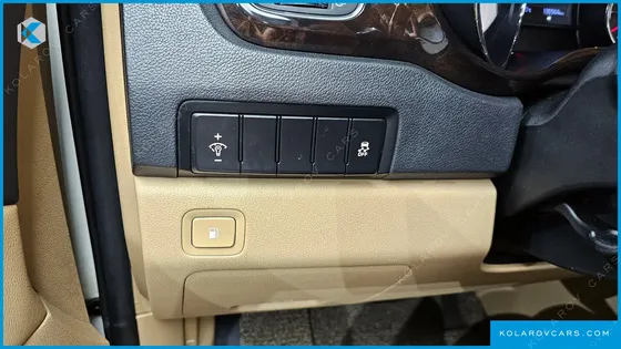 KIA CARNIVAL 9-SEATER PRSTIGE