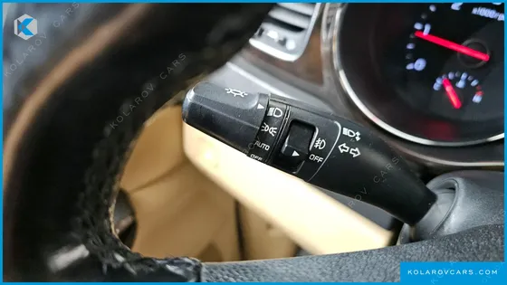 KIA CARNIVAL 9-SEATER PRSTIGE