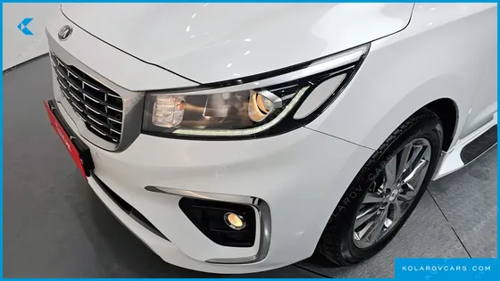 KIA CARNIVAL 9-SEATER PRSTIGE