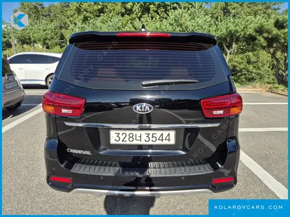 KIA CARNIVAL 9-SEATER NOBLESSE SPECIAL