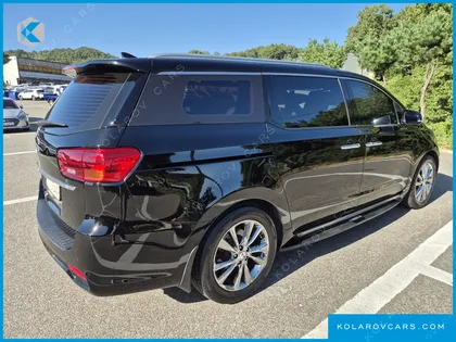 KIA CARNIVAL 9-SEATER NOBLESSE SPECIAL
