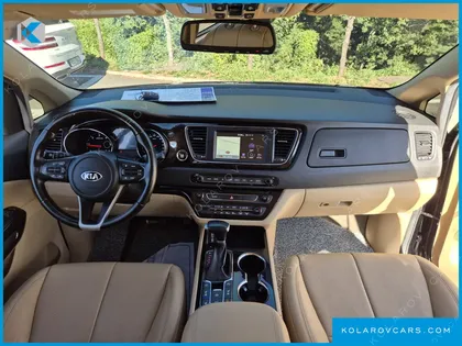 KIA CARNIVAL 9-SEATER NOBLESSE SPECIAL
