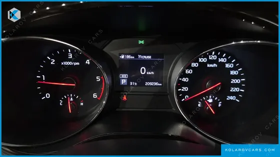 KIA CARNIVAL 9-SEATER NOBLESSE