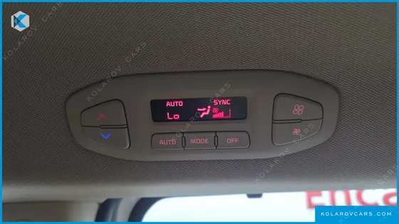 KIA CARNIVAL 9-SEATER NOBLESSE