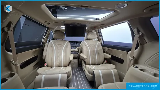 KIA CARNIVAL 9-SEATER NOBLESSE