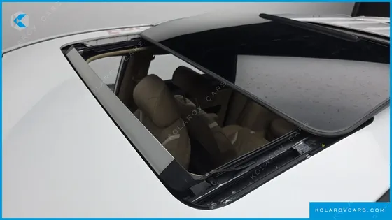 KIA CARNIVAL 9-SEATER NOBLESSE
