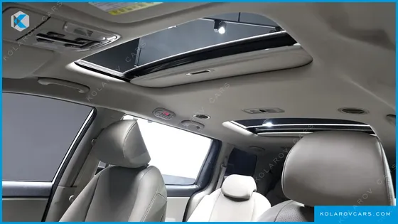 KIA CARNIVAL 9-SEATER LUXURY