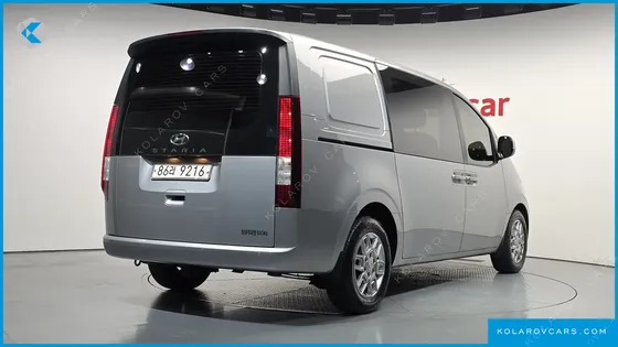 HYUNDAI STARIA CARGO 5-SEATER