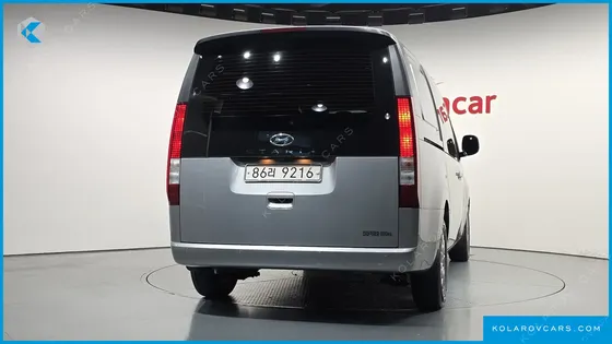 HYUNDAI STARIA CARGO 5-SEATER