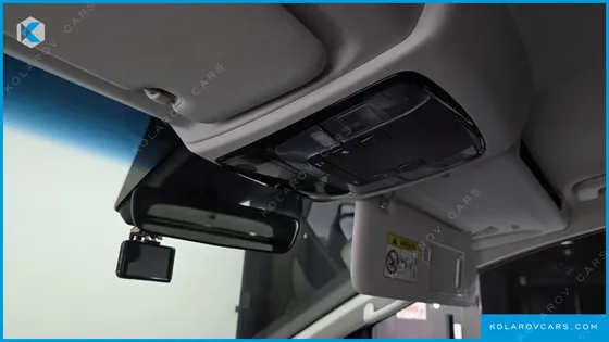 HYUNDAI STARIA CARGO 5-SEATER