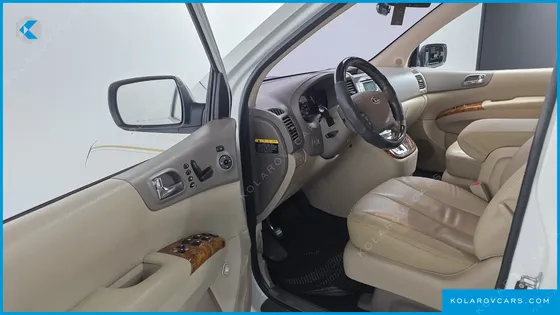 KIA CARNIVAL GRAND CARNIVAL HI LIMOUSINE GLX