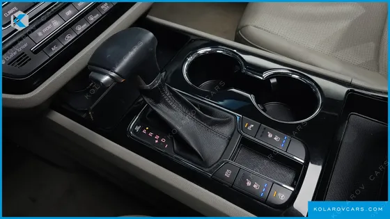 KIA CARNIVAL 9-SEATER PRSTIGE