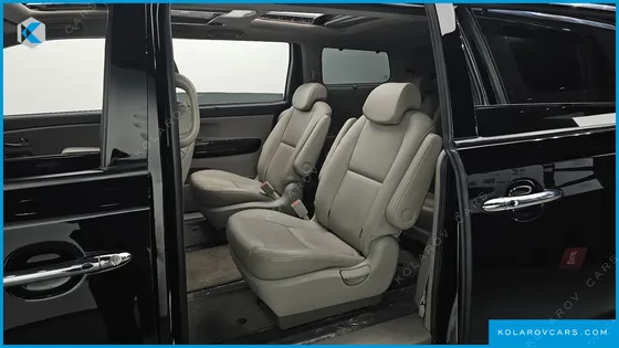 KIA CARNIVAL 9-SEATER PRSTIGE