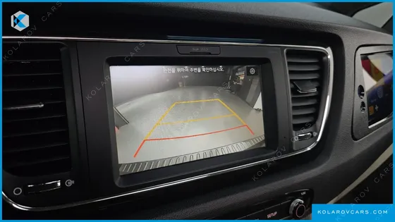 KIA CARNIVAL 9-SEATER PRSTIGE