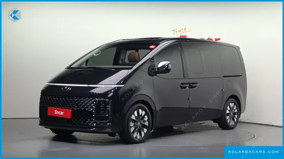 HYUNDAI STARIA LOUNGE 9-SEATER