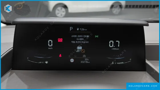 HYUNDAI STARIA LOUNGE 9-SEATER