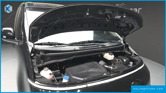 HYUNDAI STARIA TOURER 11-SEATER