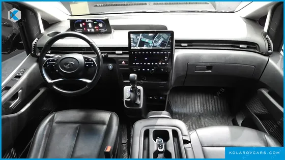HYUNDAI STARIA TOURER 11-SEATER