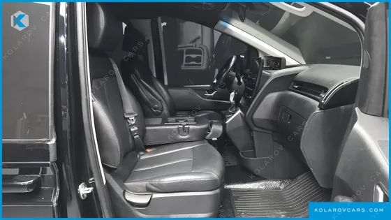 HYUNDAI STARIA TOURER 11-SEATER