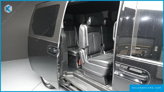 HYUNDAI STARIA TOURER 11-SEATER